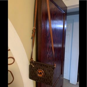 Michael Kors crossbody